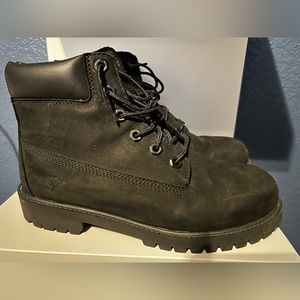 Timberland black suede boots. Unisex